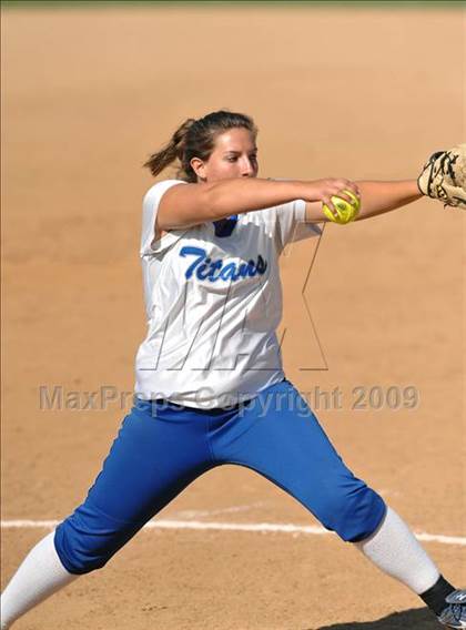 Thumbnail 3 in La Habra vs. Temescal Canyon (Woodbridge Classic) photogallery.