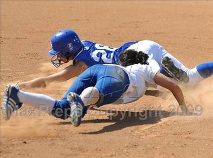 Thumbnail 3 in La Habra vs. Temescal Canyon (Woodbridge Classic) photogallery.