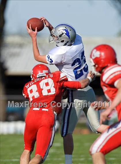 Thumbnail 1 in Fortuna vs. Ferndale (CIF NCS Playoffs) photogallery.