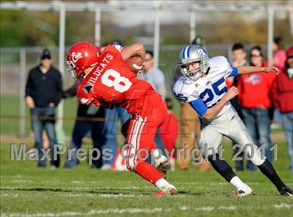Thumbnail 2 in Fortuna vs. Ferndale (CIF NCS Playoffs) photogallery.