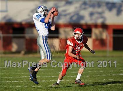 Thumbnail 2 in Fortuna vs. Ferndale (CIF NCS Playoffs) photogallery.