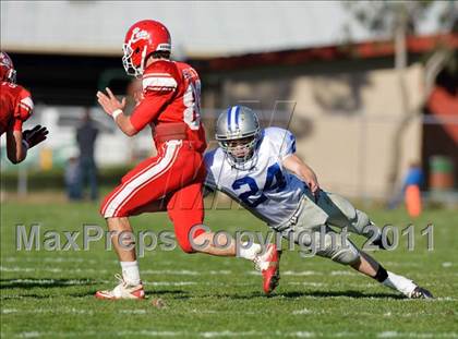 Thumbnail 1 in Fortuna vs. Ferndale (CIF NCS Playoffs) photogallery.