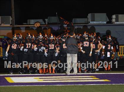 Thumbnail 2 in Liberty-Eylau vs. Gilmer (3A Region 2 Bi-District Final) photogallery.