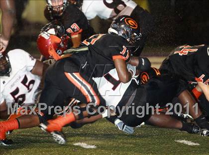 Thumbnail 2 in Liberty-Eylau vs. Gilmer (3A Region 2 Bi-District Final) photogallery.