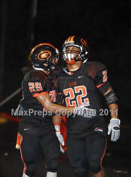 Thumbnail 3 in Liberty-Eylau vs. Gilmer (3A Region 2 Bi-District Final) photogallery.