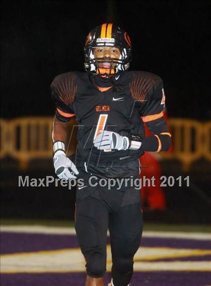 Thumbnail 3 in Liberty-Eylau vs. Gilmer (3A Region 2 Bi-District Final) photogallery.