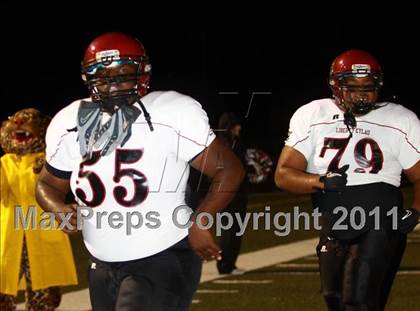 Thumbnail 3 in Liberty-Eylau vs. Gilmer (3A Region 2 Bi-District Final) photogallery.
