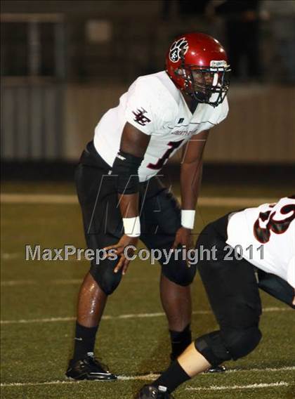 Thumbnail 2 in Liberty-Eylau vs. Gilmer (3A Region 2 Bi-District Final) photogallery.