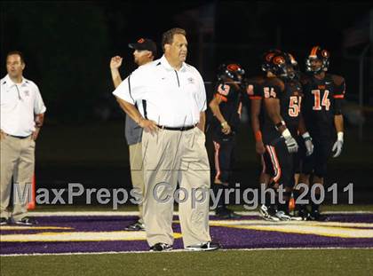 Thumbnail 3 in Liberty-Eylau vs. Gilmer (3A Region 2 Bi-District Final) photogallery.
