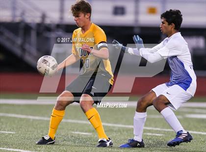 Thumbnail 3 in Irvington vs. Bishop O'Dowd photogallery.
