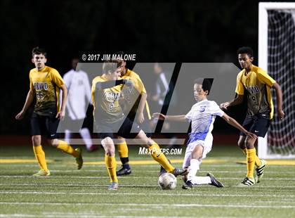 Thumbnail 2 in Irvington vs. Bishop O'Dowd photogallery.