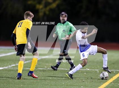 Thumbnail 2 in Irvington vs. Bishop O'Dowd photogallery.