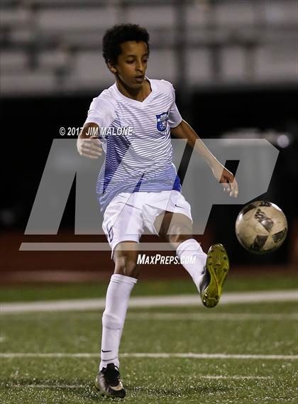 Thumbnail 2 in Irvington vs. Bishop O'Dowd photogallery.