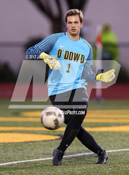Thumbnail 3 in Irvington vs. Bishop O'Dowd photogallery.
