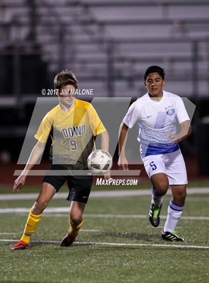 Thumbnail 2 in Irvington vs. Bishop O'Dowd photogallery.