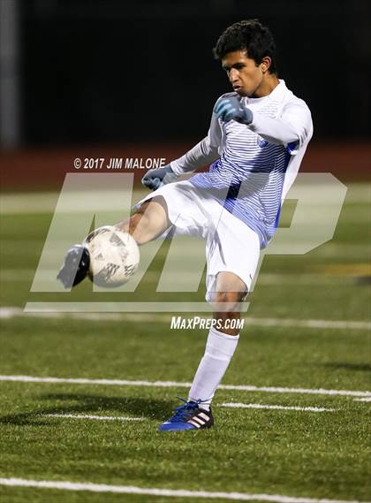 Thumbnail 2 in Irvington vs. Bishop O'Dowd photogallery.