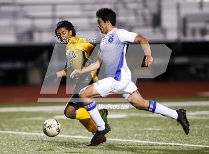 Thumbnail 1 in Irvington vs. Bishop O'Dowd photogallery.