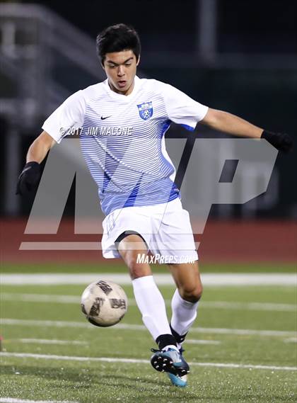 Thumbnail 2 in Irvington vs. Bishop O'Dowd photogallery.