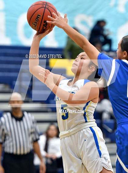 Thumbnail 2 in Valley vs. River City (Rumble on the River) photogallery.