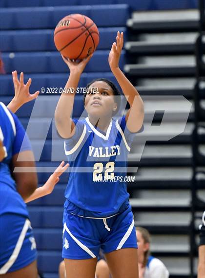 Thumbnail 1 in Valley vs. River City (Rumble on the River) photogallery.