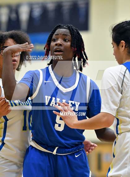 Thumbnail 1 in Valley vs. River City (Rumble on the River) photogallery.