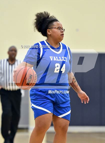 Thumbnail 1 in Valley vs. River City (Rumble on the River) photogallery.
