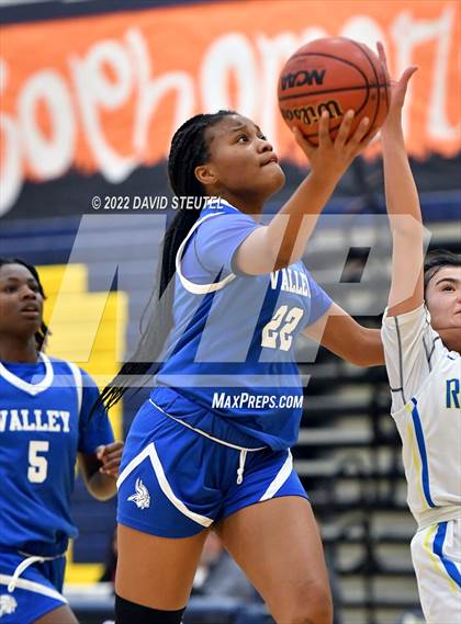 Thumbnail 2 in Valley vs. River City (Rumble on the River) photogallery.