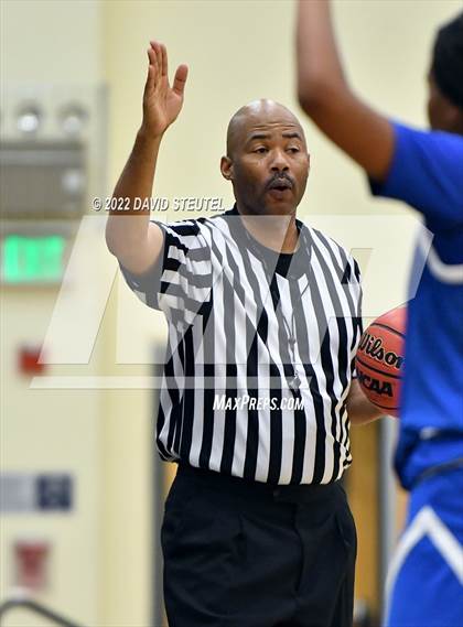 Thumbnail 2 in Valley vs. River City (Rumble on the River) photogallery.