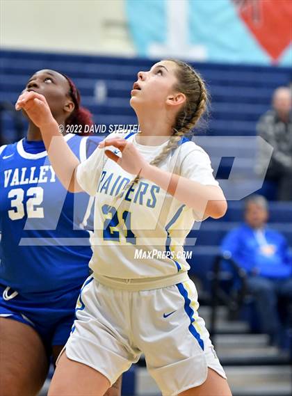Thumbnail 1 in Valley vs. River City (Rumble on the River) photogallery.