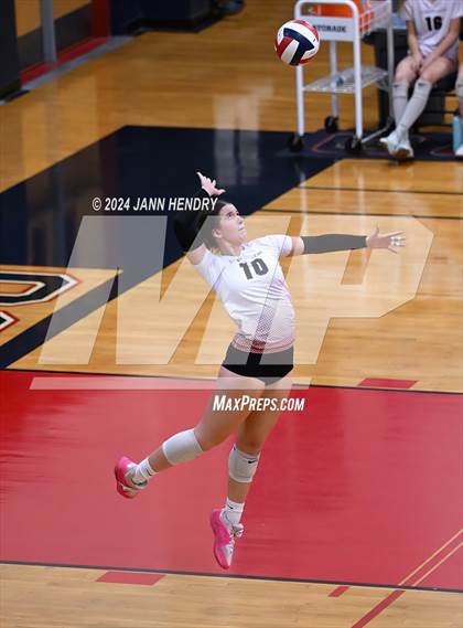 Thumbnail 2 in Centennial @ Coronado (NIAA 5A Southern Region Semifinal) photogallery.