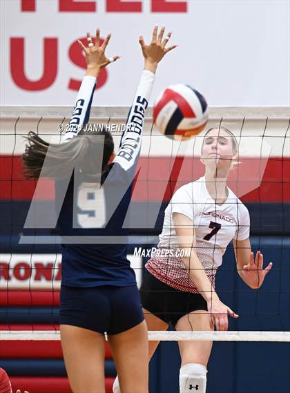 Thumbnail 2 in Centennial @ Coronado (NIAA 5A Southern Region Semifinal) photogallery.