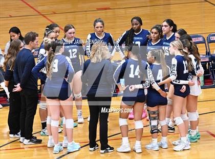 Thumbnail 3 in Centennial @ Coronado (NIAA 5A Southern Region Semifinal) photogallery.