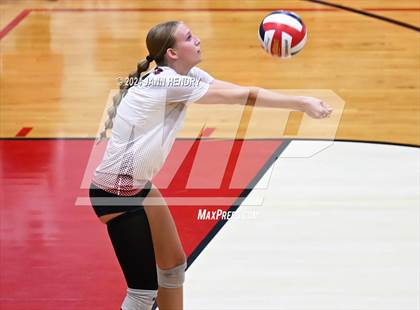 Thumbnail 1 in Centennial @ Coronado (NIAA 5A Southern Region Semifinal) photogallery.