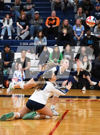 Thumbnail 2 in Centennial @ Coronado (NIAA 5A Southern Region Semifinal) photogallery.