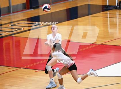 Thumbnail 3 in Centennial @ Coronado (NIAA 5A Southern Region Semifinal) photogallery.
