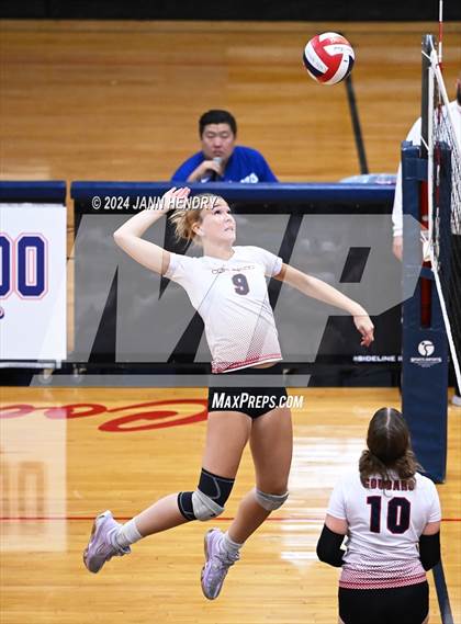 Thumbnail 2 in Centennial @ Coronado (NIAA 5A Southern Region Semifinal) photogallery.