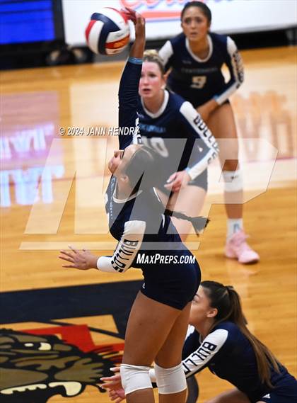 Thumbnail 2 in Centennial @ Coronado (NIAA 5A Southern Region Semifinal) photogallery.