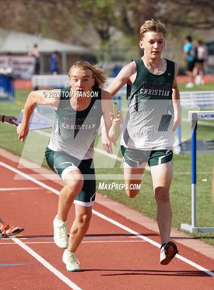 Thumbnail 2 in Mile High League Meet photogallery.