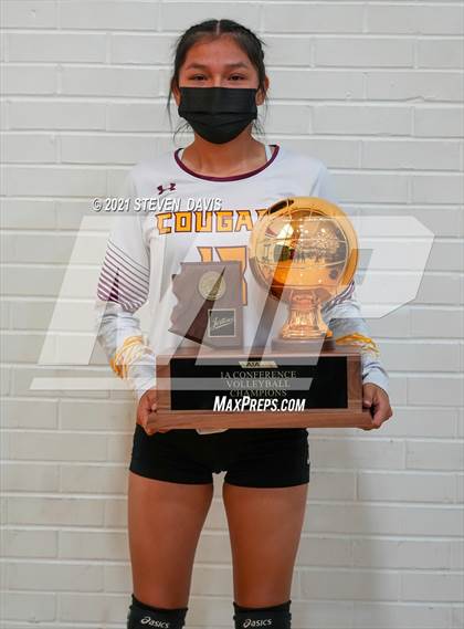 Thumbnail 2 in Rock Point vs. Tempe Prep (AIA 1A Finals Awards) photogallery.