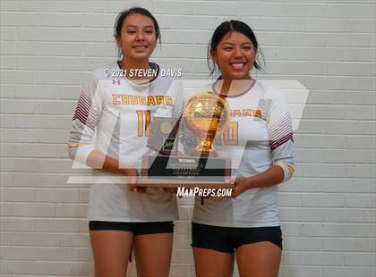 Thumbnail 3 in Rock Point vs. Tempe Prep (AIA 1A Finals Awards) photogallery.