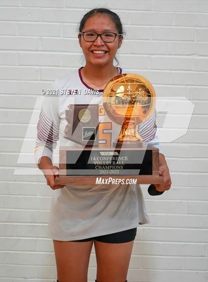 Thumbnail 1 in Rock Point vs. Tempe Prep (AIA 1A Finals Awards) photogallery.