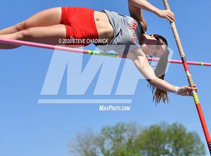 Thumbnail 2 in 5th Annual Small School Invitational (Pole Vault) photogallery.