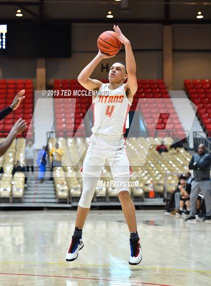 Thumbnail 3 in Jacksonville vs Orr (King Cotton Classic) photogallery.