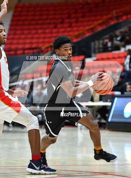 Thumbnail 2 in Jacksonville vs Orr (King Cotton Classic) photogallery.