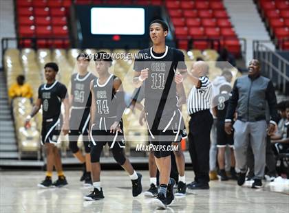 Thumbnail 3 in Jacksonville vs Orr (King Cotton Classic) photogallery.