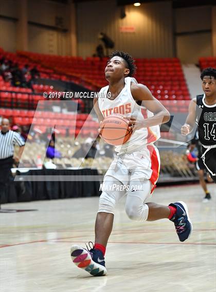 Thumbnail 3 in Jacksonville vs Orr (King Cotton Classic) photogallery.