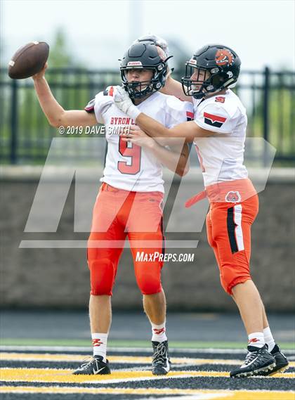Thumbnail 1 in Byron Center vs. Zeeland West photogallery.