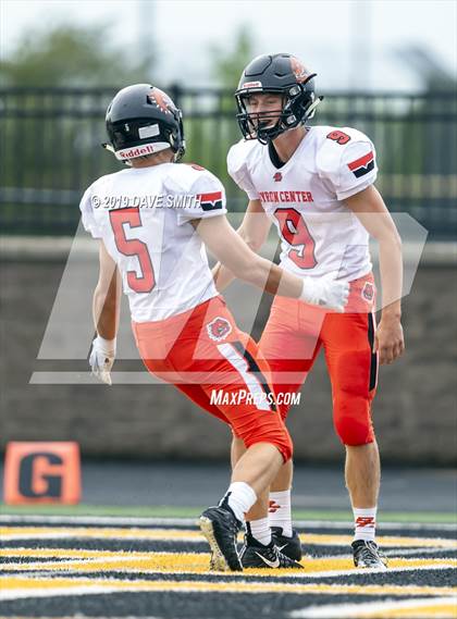 Thumbnail 3 in Byron Center vs. Zeeland West photogallery.