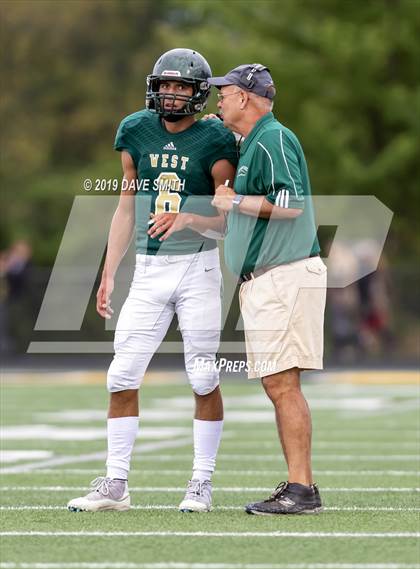 Thumbnail 1 in Byron Center vs. Zeeland West photogallery.