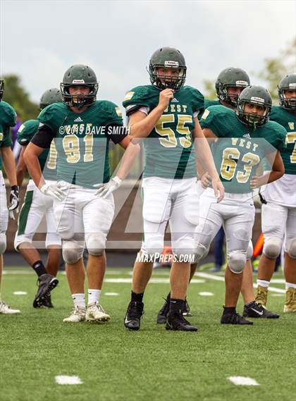 Thumbnail 3 in Byron Center vs. Zeeland West photogallery.